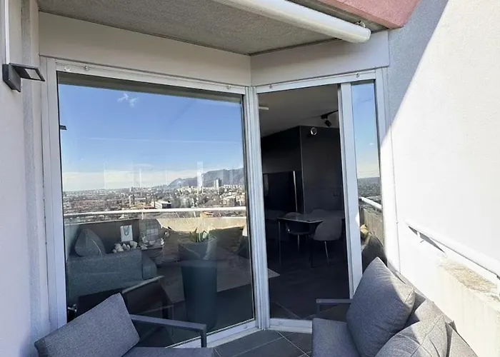 Apartment Panoramic Penthouse - Jacuzzi - Private Parking Brescia